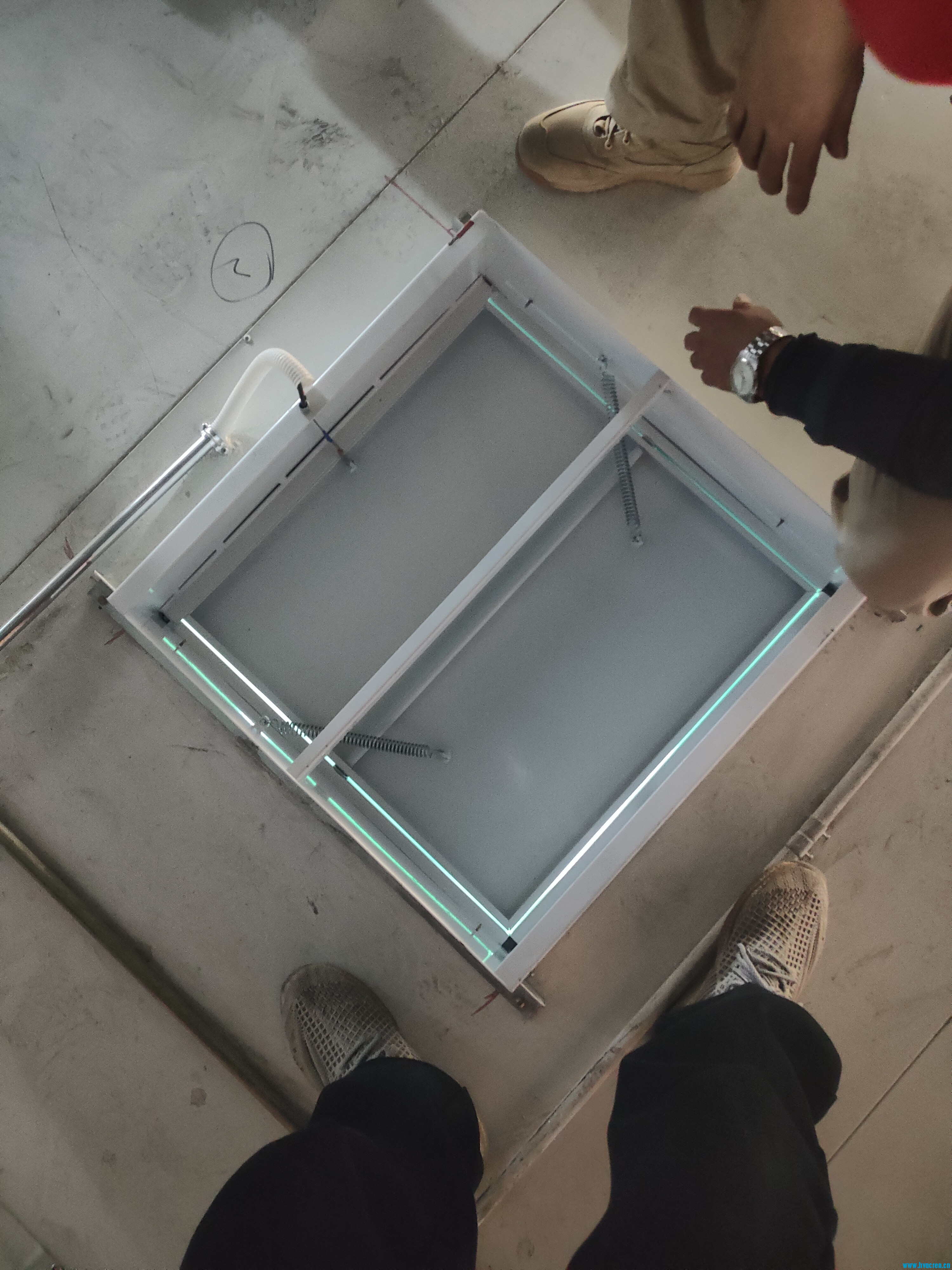 板式排烟阀有间隙